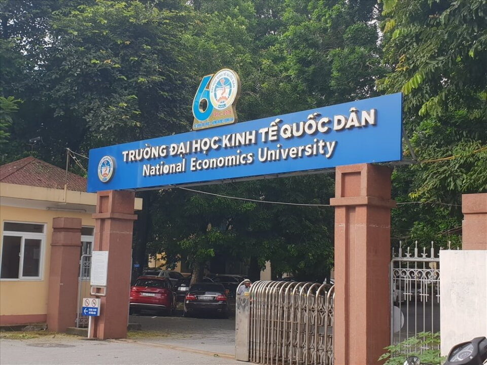học phí