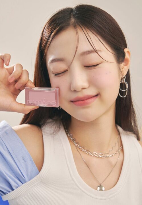 Top 5 Các Thương Hiệu Đồ Makeup Giá Bình Dân Chất Lượng Đáng Ngạc Nhiên: Đẹp Không Nhất Thiết Phải Đắt!